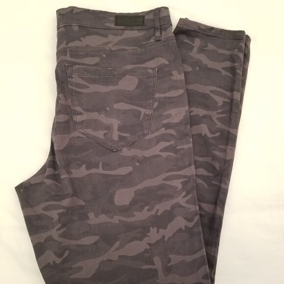 Nicole Miller Soho High Rise Skinny Grey & Black Camouflage Denim Jeans Size 8 - Picture 2 of 9